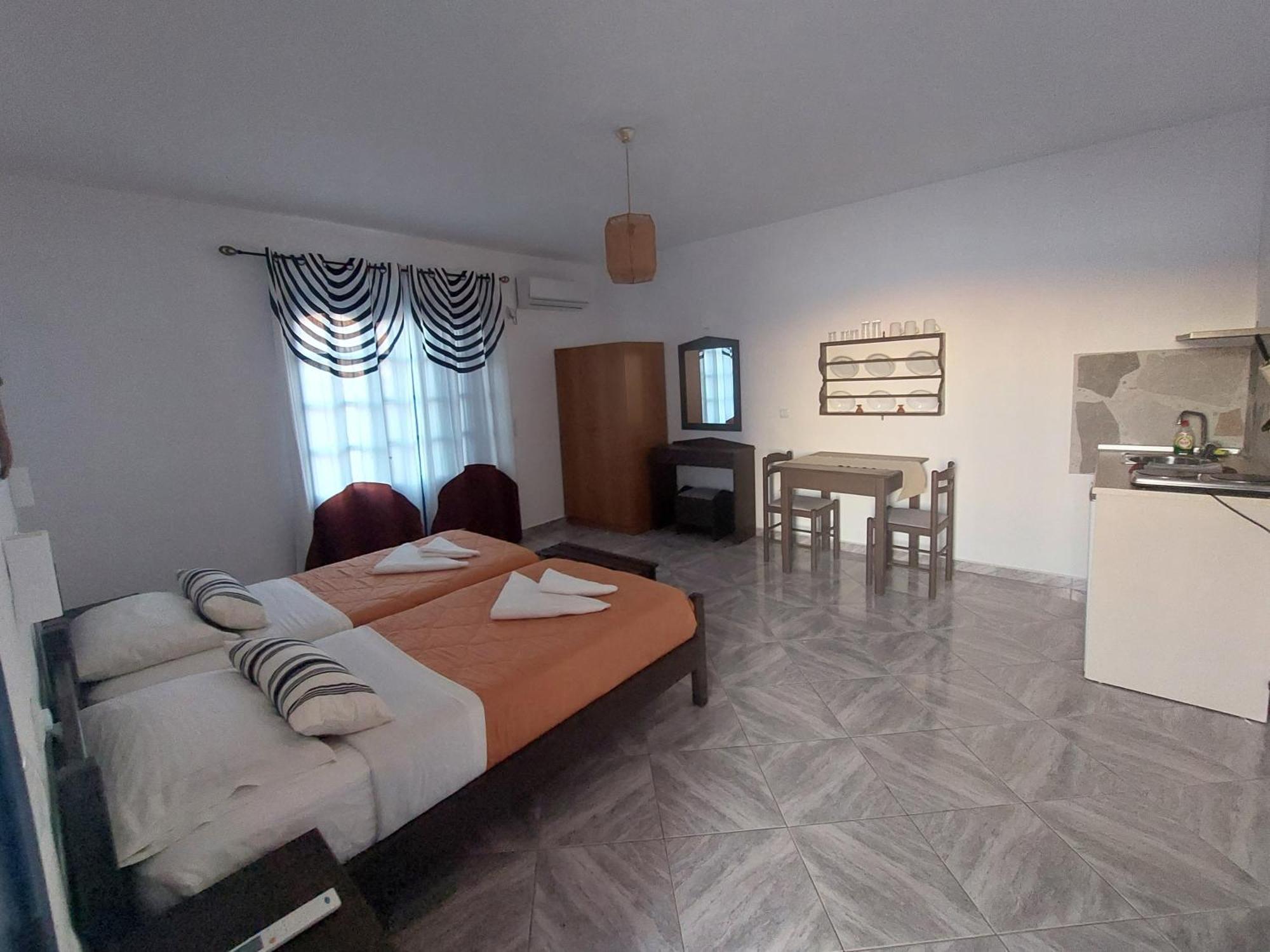 Aegean Sea Apartment Lefkos  Стая снимка